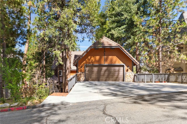 Detail Gallery Image 42 of 44 For 447 Bay View Dr, Lake Arrowhead,  CA 92352 - 4 Beds | 3 Baths
