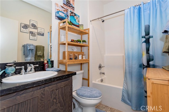 Detail Gallery Image 18 of 38 For 3013 via Bella Rosa, Rosamond,  CA 93560 - 4 Beds | 3 Baths