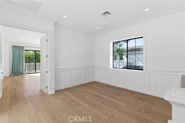 Detail Gallery Image 46 of 59 For 1405 Oak Ave, Manhattan Beach,  CA 90266 - 4 Beds | 4/1 Baths