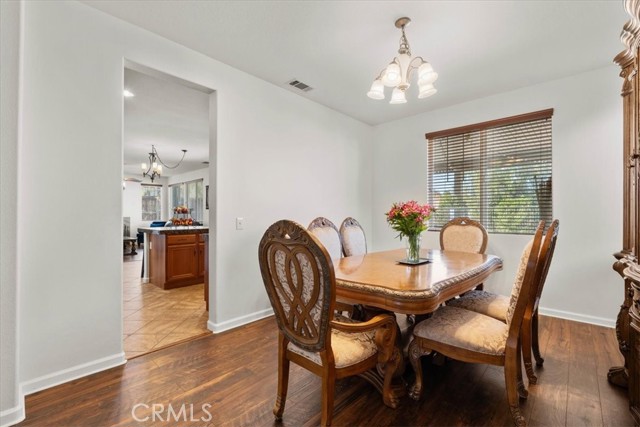 Detail Gallery Image 17 of 45 For 31183 Bell Mountain, Menifee,  CA 92584 - 4 Beds | 3 Baths