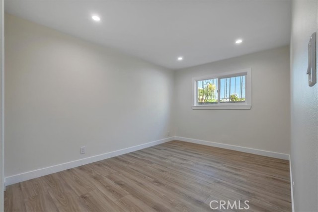 Detail Gallery Image 20 of 32 For 745 Domingo #4,  Newport Beach,  CA 92660 - 2 Beds | 2 Baths