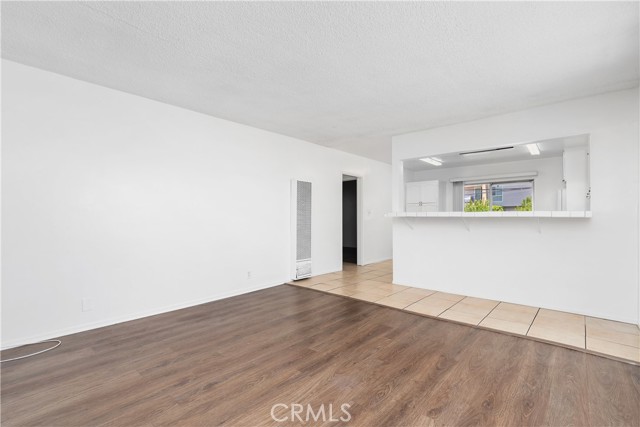 841 W 5th, San Pedro CA: https://media.crmls.org/medias/1e47b04f-4abd-449a-9e54-26679e62d0d6.jpg