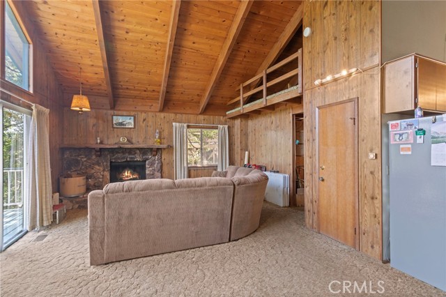 593 Clubhouse, Twin Peaks CA: https://media.crmls.org/medias/1e4828b5-bc21-4712-88fa-b4b4f4535436.jpg
