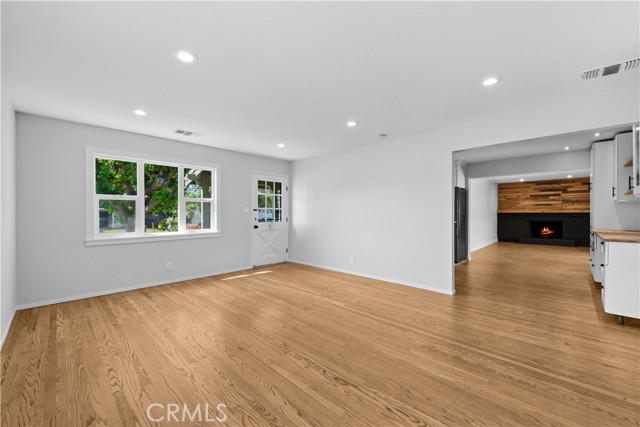 Image 7 of 34 For 273 Solano  