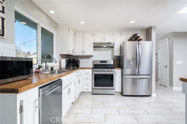 Image 13 of 45 For 40448 Marsha Court