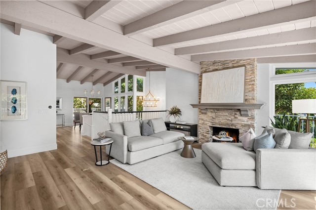 362 Vista Madera, Newport Beach CA: https://media.crmls.org/medias/1e48e276-9853-44c6-be7e-c14f22b9c471.jpg