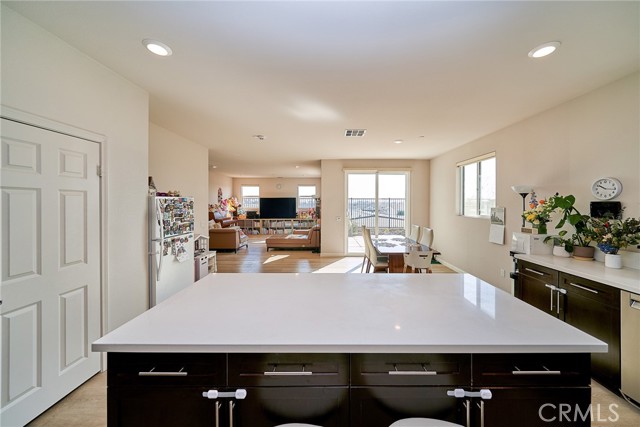 Detail Gallery Image 9 of 41 For 1202 Clipper Ln, Harbor City,  CA 90710 - 4 Beds | 3 Baths