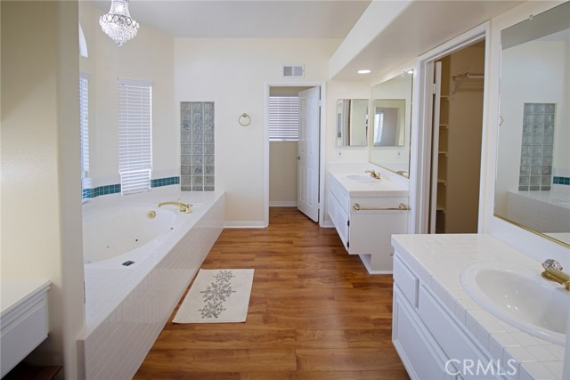 Detail Gallery Image 34 of 55 For 1215 Date Palm Dr, Palmdale,  CA 93551 - 4 Beds | 3 Baths