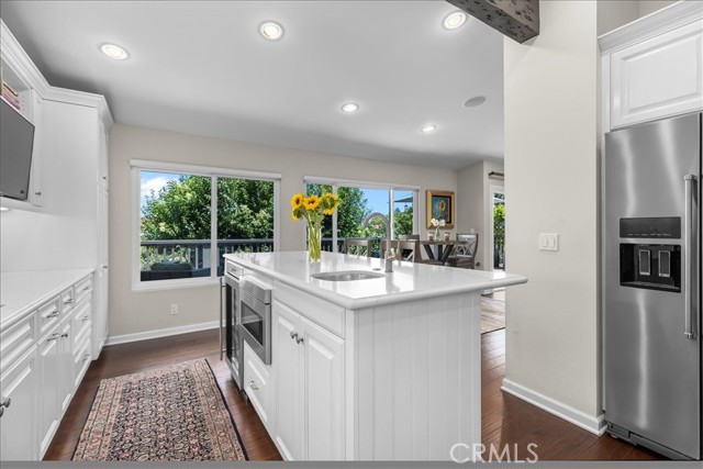 92 Cottonwood Circle, Rolling Hills Estates CA: https://media.crmls.org/medias/1e497c03-ae47-47b6-b8fb-ff0f373797e1.jpg