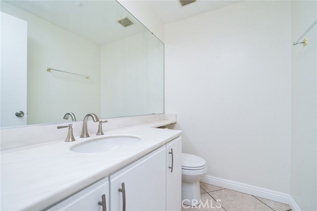 11500 Winery Drive, Fontana CA: https://media.crmls.org/medias/1e49a302-c705-4b27-b3f9-4b14f03436dc.jpg