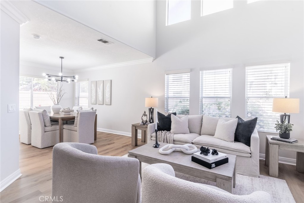 MLS #OC25156927 img 6