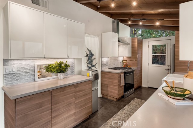 Detail Gallery Image 12 of 57 For 2518 Pearson Ave, Fullerton,  CA 92831 - 3 Beds | 2 Baths