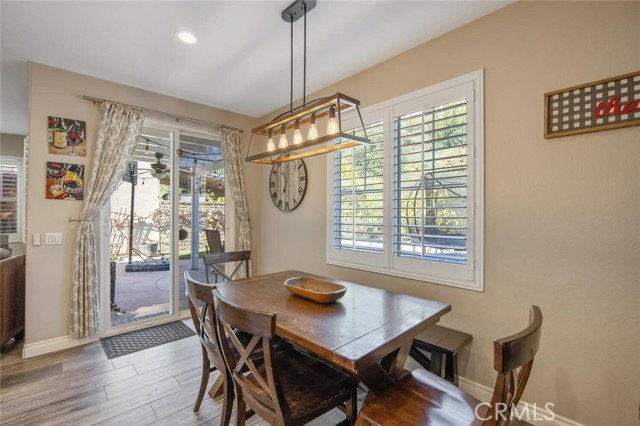 Detail Gallery Image 14 of 45 For 24137 Tango Dr, Valencia,  CA 91354 - 4 Beds | 3 Baths