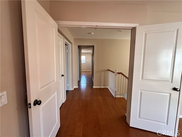 Detail Gallery Image 9 of 28 For 23327 Clearwater, Valencia,  CA 91355 - 4 Beds | 3 Baths