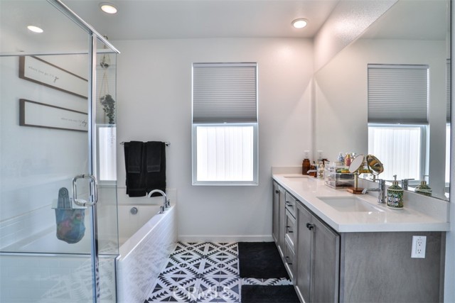 31134 Bay Horse Way, Menifee CA: https://media.crmls.org/medias/1e4c0161-4170-4b9f-ba12-29965822473c.jpg