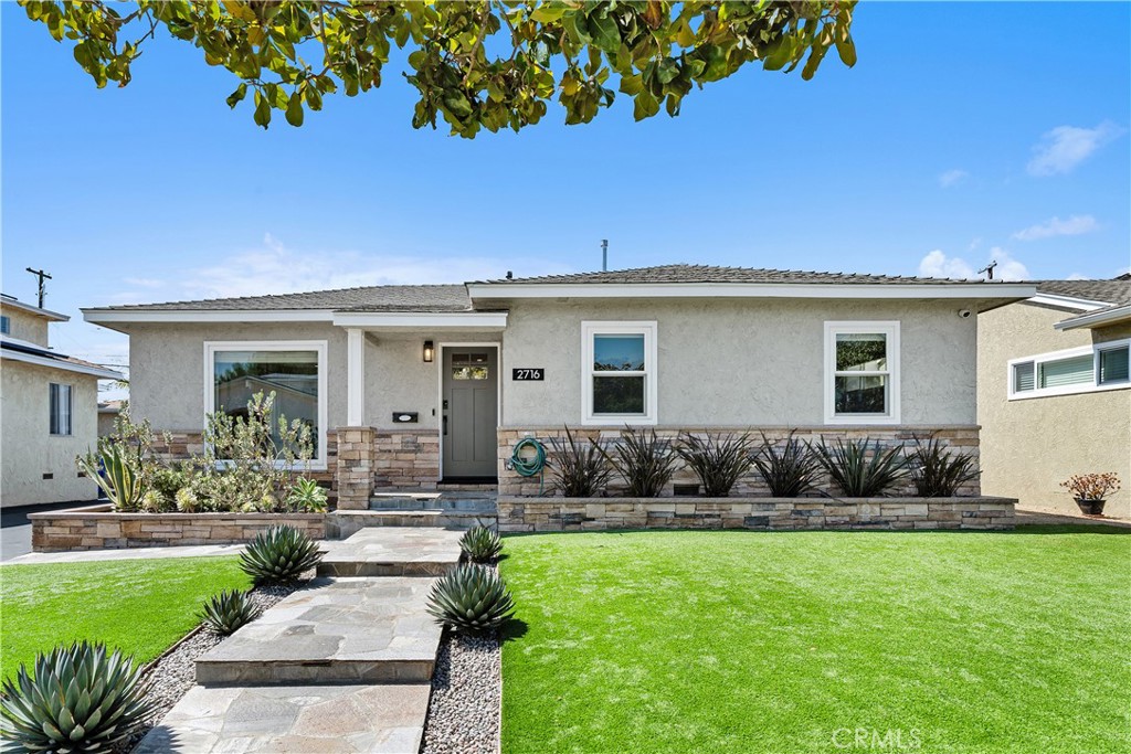 2716 Spreckels