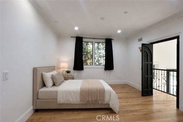 Detail Gallery Image 24 of 35 For 258 Santa Isabel Ave, Costa Mesa,  CA 92627 - 5 Beds | 5/1 Baths