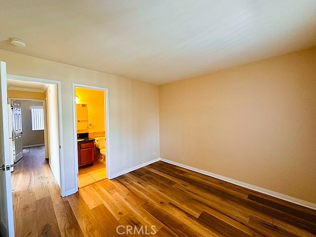 https://media.crmls.org/medias/1e4d61a4-af00-4f36-95b0-ba0d73b3f6b2.jpg?preset=X-Large