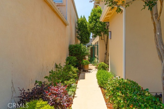 Detail Gallery Image 35 of 48 For 2562 Woodbury Dr, Torrance,  CA 90503 - 3 Beds | 2/1 Baths