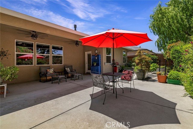 10 Harmony Park Circle, Chico CA: https://media.crmls.org/medias/1e5068a0-ce3a-48ad-8fee-35a8a83ee029.jpg