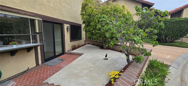 1364 Park Plaza Drive, Long Beach CA: https://media.crmls.org/medias/1e50db62-fdad-4df6-93c7-32b901bce465.jpg