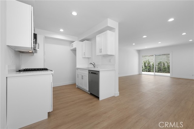 623 Orange Grove Avenue, Glendale CA: https://media.crmls.org/medias/1e51086e-d417-4051-9243-672205819534.jpg