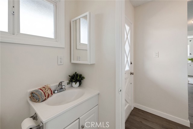 Detail Gallery Image 27 of 41 For 20533 Eastwood Ave, Torrance,  CA 90503 - 4 Beds | 2 Baths