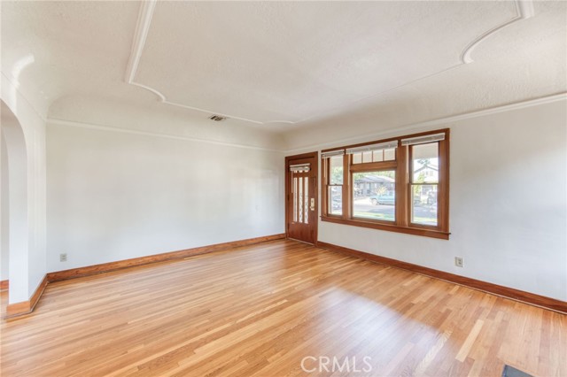 Detail Gallery Image 9 of 35 For 1011 N Thorne Ave, Fresno,  CA 93728 - 3 Beds | 1 Baths