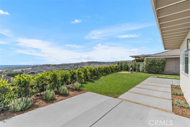 317 Calle Familia, San Clemente CA: https://media.crmls.org/medias/1e530b1d-49e9-43d8-9897-a3b3661c1b68.jpg