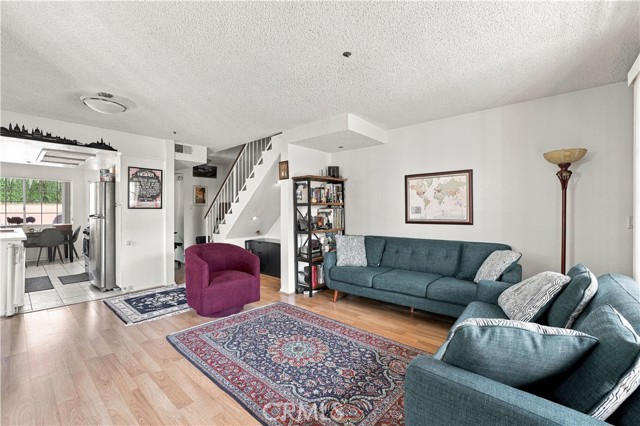 147 West Acacia, 160 photo 9