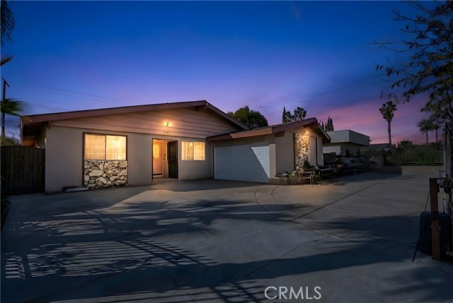 Front Image Thumbnail for CRSR26002472