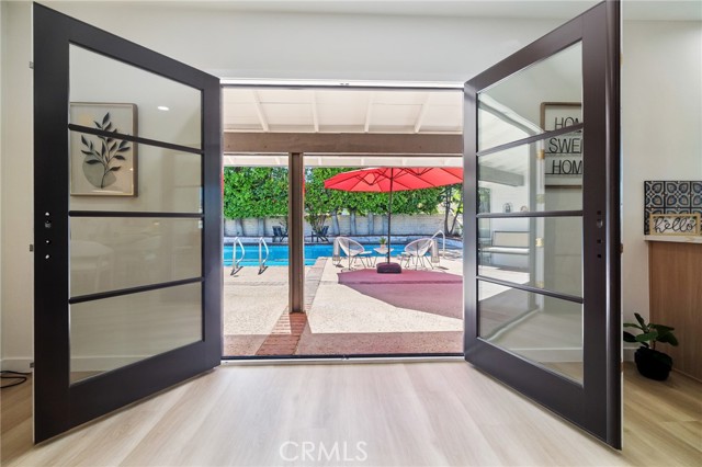10217 Lemona Avenue, Mission Hills (San Fernando) CA: https://media.crmls.org/medias/1e540272-cf2b-4f75-a20b-c8398e1d47f2.jpg