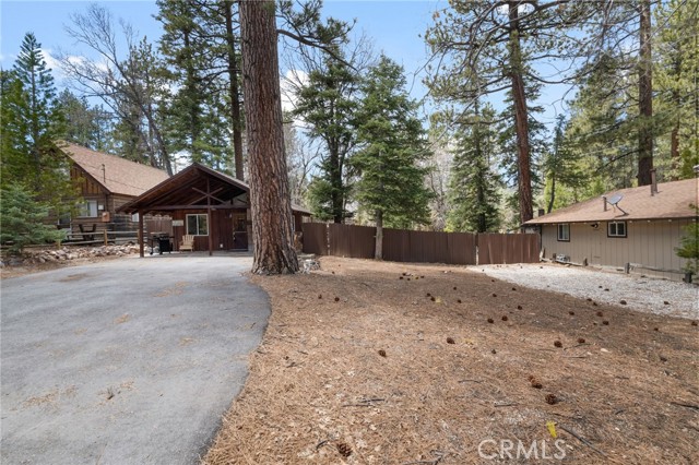 Detail Gallery Image 4 of 22 For 864 Elm St, Big Bear Lake,  CA 92315 - 1 Beds | 1 Baths