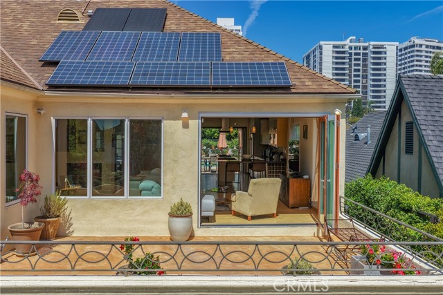 Detail Gallery Image 50 of 56 For 10707 Rochester, Los Angeles,  CA 90024 - 3 Beds | 3 Baths