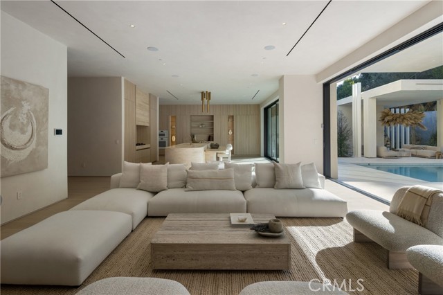 17177 Adlon Road, Encino CA: https://media.crmls.org/medias/1e55cad4-84c9-4999-9548-77629cafd65b.jpg
