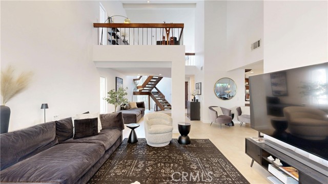 1421 Rust Court, Claremont CA: https://media.crmls.org/medias/1e5610a2-2244-4f87-919f-29579923606e.jpg