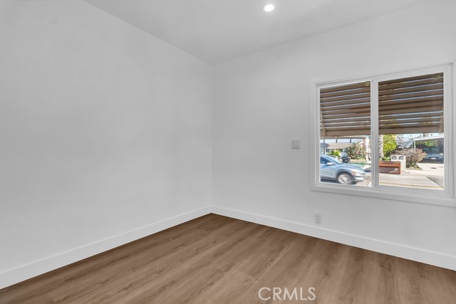 Detail Gallery Image 11 of 24 For 841 S Lyon, Hemet,  CA 92543 - 2 Beds | 2 Baths