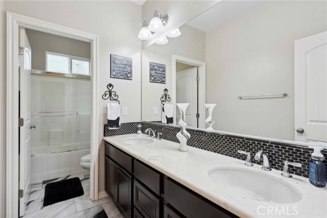 45976 Camino Rubi, Temecula CA: https://media.crmls.org/medias/1e56941f-5a8a-4fd2-85d4-18de1762ae82.jpg