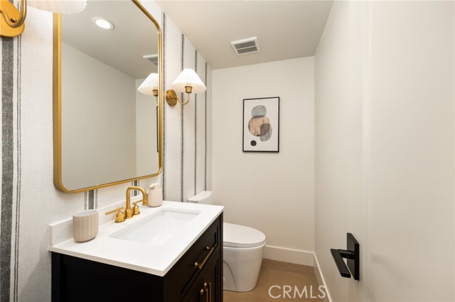 Detail Gallery Image 32 of 37 For 1839 Pitcairn Dr, Costa Mesa,  CA 92626 - 5 Beds | 4/1 Baths