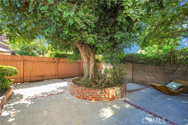 Detail Gallery Image 28 of 32 For 4270 Troost, Studio City,  CA 91604 - 2 Beds | 1 Baths