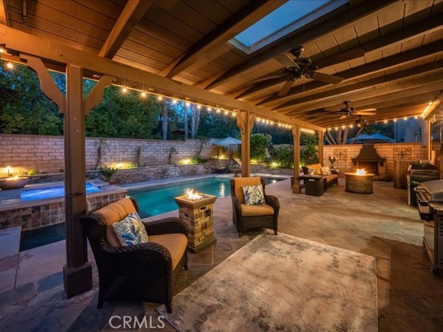 Detail Gallery Image 10 of 55 For 27718 Heartwood Ct, Valencia,  CA 91354 - 3 Beds | 3 Baths