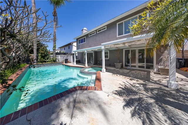 29 Farragut, Irvine CA: https://media.crmls.org/medias/1e57ee56-3379-47b8-a94c-a6c4117fc3c5.jpg