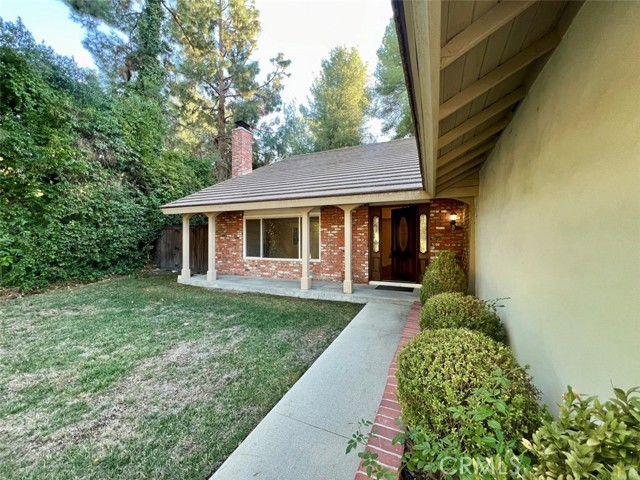 Detail Gallery Image 4 of 38 For 22450 Galilee St, Calabasas,  CA 91302 - 5 Beds | 3 Baths