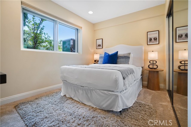 615 Pacific Coast Highway, Redondo Beach, California 90277, 3 Bedrooms Bedrooms, ,3 BathroomsBathrooms,Residential,Sold,Pacific Coast Highway,SB22124725