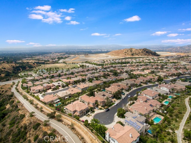 Detail Gallery Image 49 of 50 For 12826 via Donatello, Porter Ranch,  CA 91326 - 4 Beds | 4/1 Baths