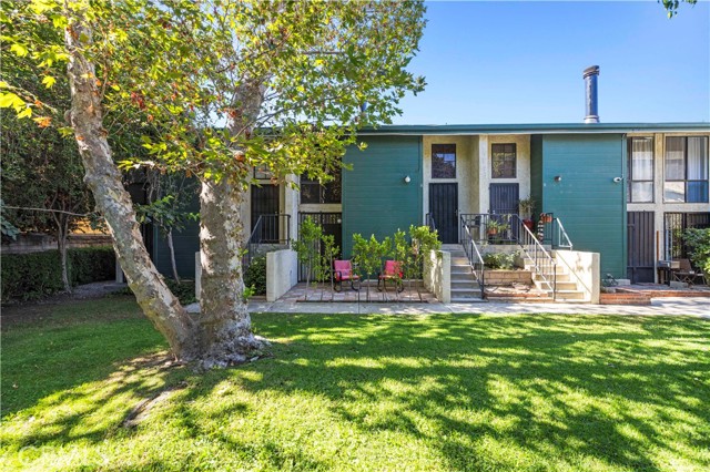 11107 Arminta Street, Sun Valley CA: https://media.crmls.org/medias/1e5933ab-f075-4eef-bdb7-0264eac4277b.jpg