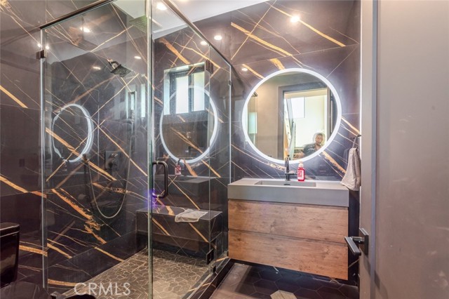 Detail Gallery Image 25 of 37 For 8252 Morse Ave, North Hollywood,  CA 91605 - 3 Beds | 3 Baths