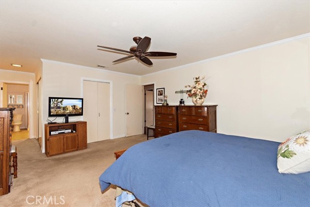 Detail Gallery Image 21 of 48 For 1590 Country Club Dr, Riverside,  CA 92506 - 4 Beds | 2/1 Baths