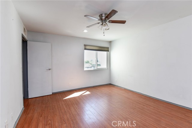 Detail Gallery Image 11 of 20 For 10636 Woodley Ave #23,  Granada Hills,  CA 91344 - 3 Beds | 2 Baths