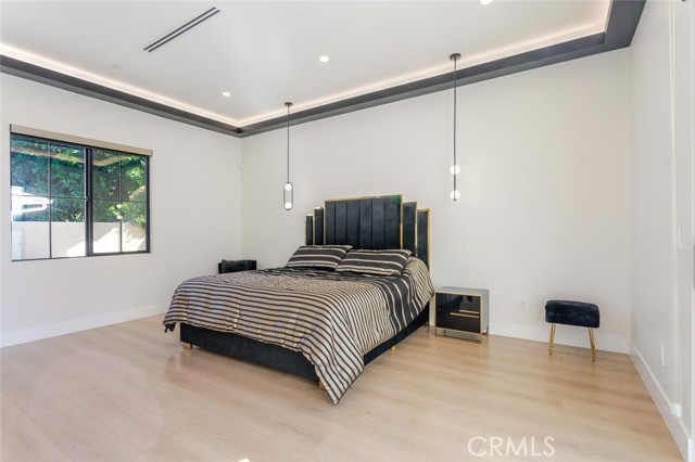 Detail Gallery Image 45 of 70 For 7714 Lasaine Ave, Northridge,  CA 91325 - 3 Beds | 4 Baths